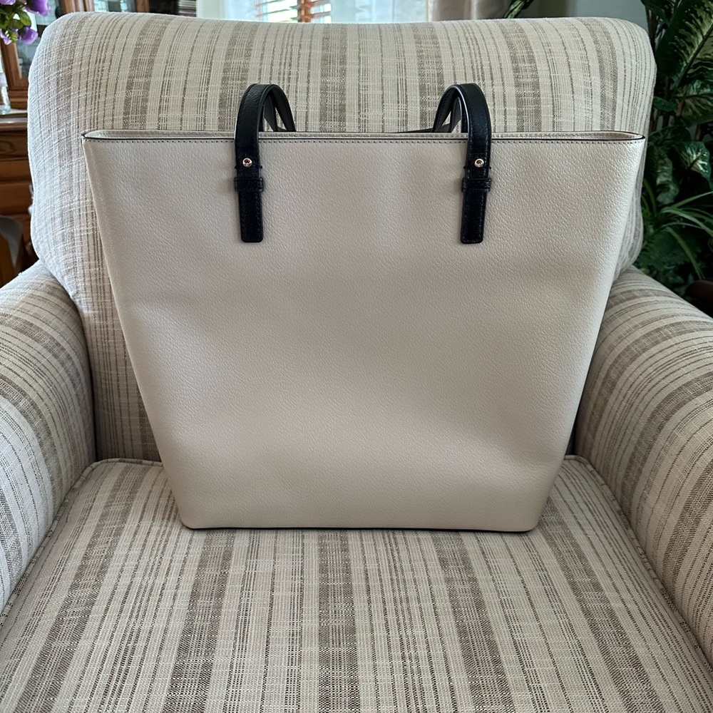 Kate Spade bag - Picture 3 of 7